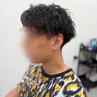 ロング パーマ 暖色カラー・メンズ 🫧Harukaのヘアスタイル