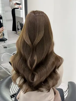 ロング カラー ブリーチなしヘーゼル 🤎透明感カラー 唯のヘアスタイル
