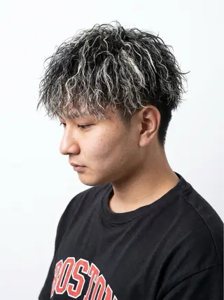 カラー パーマ メンズ 心斎橋メンズサロン リベルテグリットのヘアスタイル