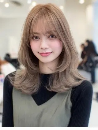 セミロング 絶対綺麗な暖色カラー 🎯あります✨増渕✨のヘアスタイル
