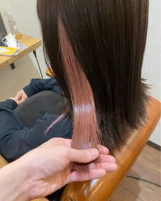ミディアム インナーカラー🦔 🐾KEISUKEのヘアスタイル