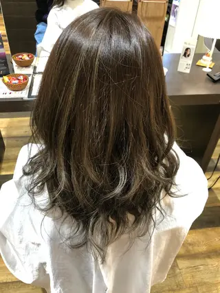 セミロング カラー ACHE zippy /伊藤のヘアスタイル