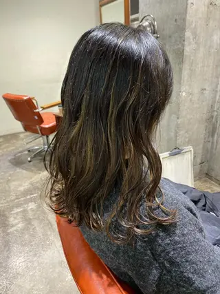 ミディアム カラー サロンドミルク 渋谷高比良のヘアスタイル