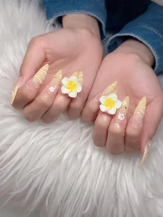 ネイル Lee Nailsのネイルデザイン