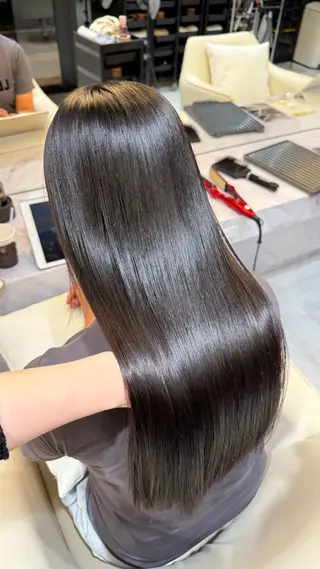 ロング 高原 瑠菜のヘアスタイル