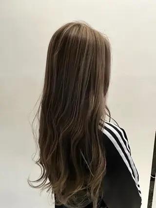 ロング おおた あいこのヘアスタイル