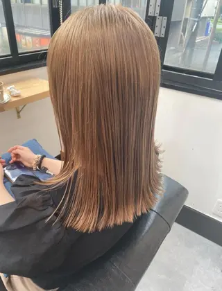 セミロング カラー 田中 あやなのヘアスタイル