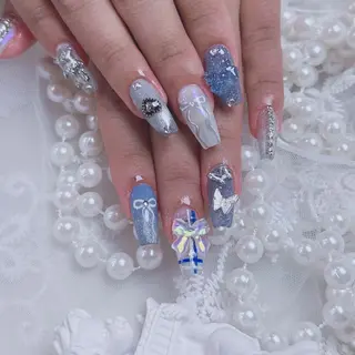 ネイル Demure Momo銀座店のネイルデザイン