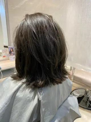 ミディアム 芝田 望優のヘアスタイル