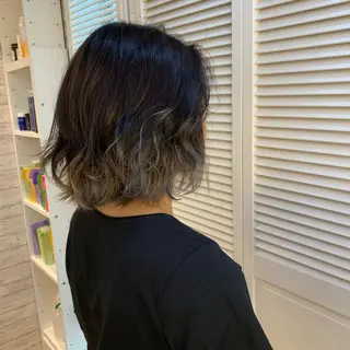 カラー 天野 利咲のヘアスタイル