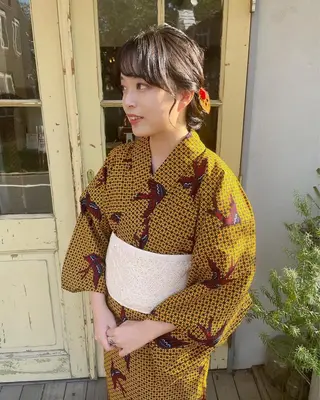 セミロング ヘアアレンジ KURIA‪‪/ブリ ーチ/ダブルカラーのヘアスタイル