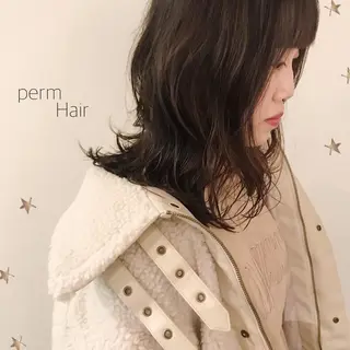 ミディアム パーマ 市川 千夏のヘアスタイル