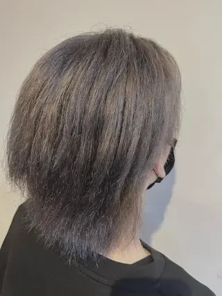 カラー 松下 詩恵里のヘアスタイル