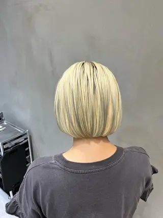 ショート カラー 八幡 空乃のヘアスタイル