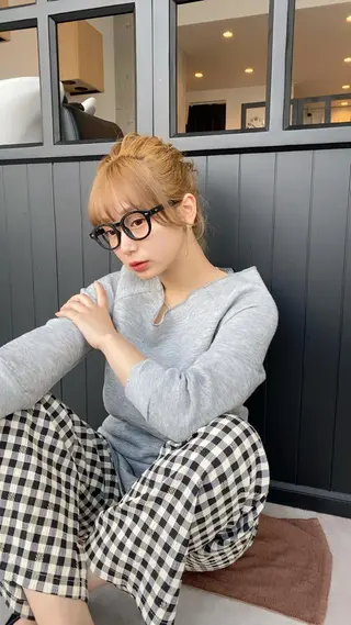 ミディアム カラー 似合う髪型見つけます AYAKAのヘアスタイル