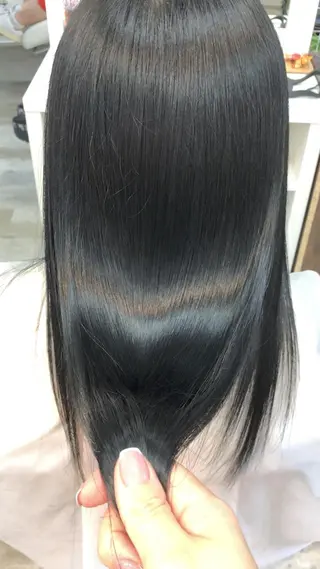 セミロング 韓国ヘア🤍髪質改善 🇰🇷AKANEのヘアスタイル
