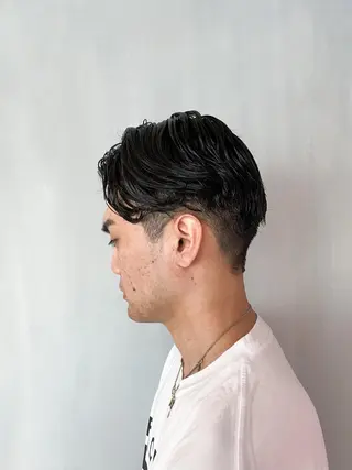 ショート パーマ TAI透明カラー 柔らかい縮毛矯正のヘアスタイル