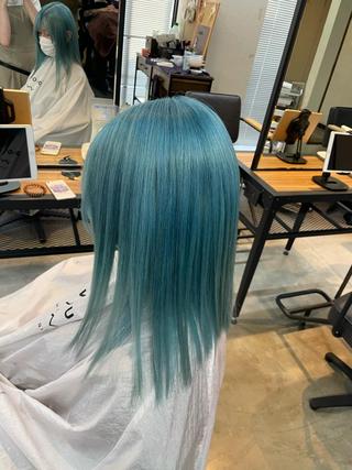 カラー デザインカラー／ 梶本 乃梨叶のヘアスタイル