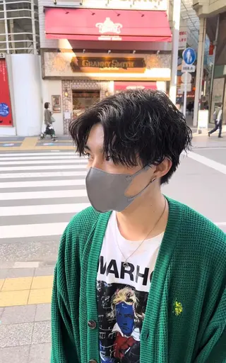 パーマ メンズ k jの眉毛・アイブロウイメージ