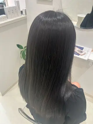 カラー VISAGE dio ／安田　楓南のヘアスタイル