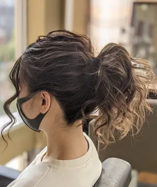 ヘアアレンジ パピヨンロゼ 酸性/髪質改善のヘアスタイル