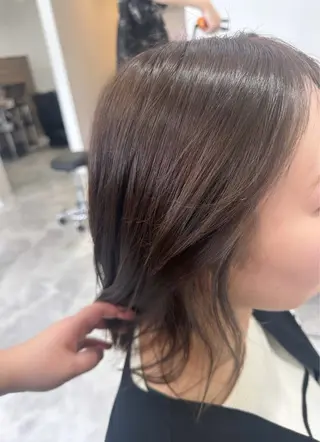 ミディアム 𝑴𝒐𝒓𝒊 /髪質改善/艶髪🖤のヘアスタイル