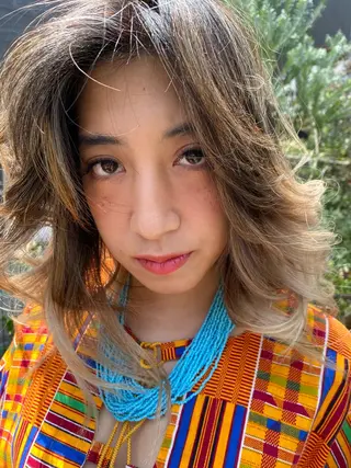 セミロング カラー Moca 〰️のヘアスタイル