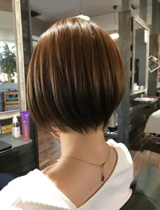 カラー 小川 優のヘアスタイル