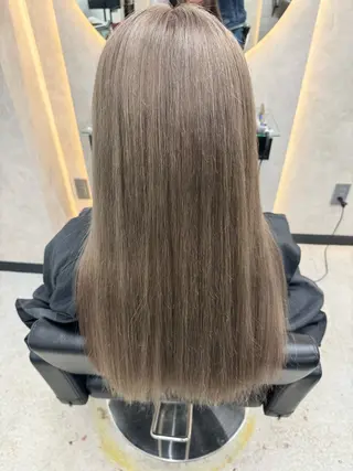 セミロング 垢抜け🪄透明感✨ ブリーチ特化のヘアスタイル