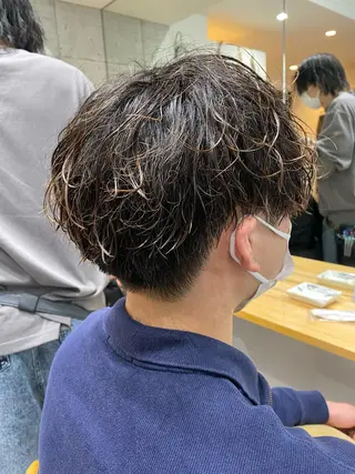 パーマ メンズ 似合う髪型見つけます AYAKAのヘアスタイル