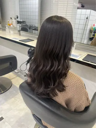 ロング カラー 韓国レイヤー透明感 艶カラー美髪縮毛矯正のヘアスタイル