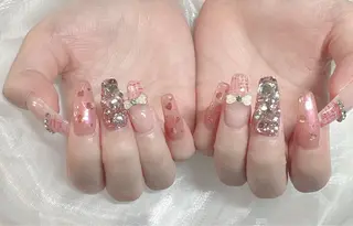 ネイル D-BEAUTY Nailsalonのネイルデザイン