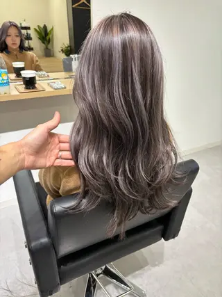 ロング ケアブリーチ 黒瀬有汰のヘアスタイル
