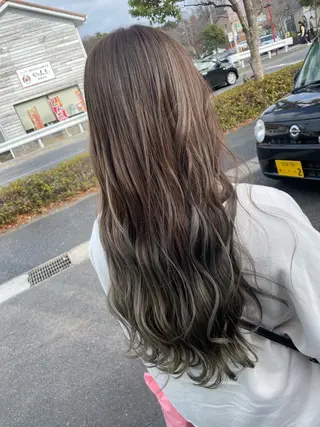 ロング カラー JowA✂︎ 目片夏実のヘアスタイル