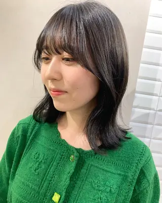 ミディアム カラー hubhair レイヤー/透明感のヘアスタイル