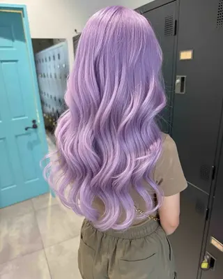 ロング カラー パーマ ヘアアレンジ ハイトーン特化🤍 浦住のヘアスタイル