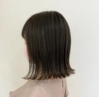ミディアム カラー HCA studioのヘアスタイル