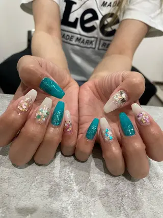 ネイル Raviliss ♡のネイルデザイン