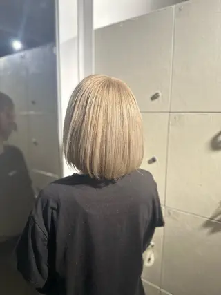 ショート カラー ハイトーンカラー が絶対可愛い✨泰聖✨のヘアスタイル