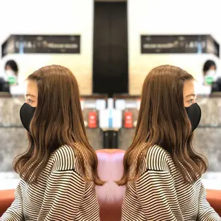 セミロング Y Uのヘアスタイル