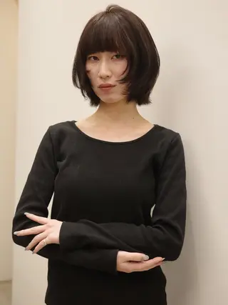 ショート カラー (𝐡)𝐰𝐢𝐦 𝐲𝐮𝐧𝐚のヘアスタイル