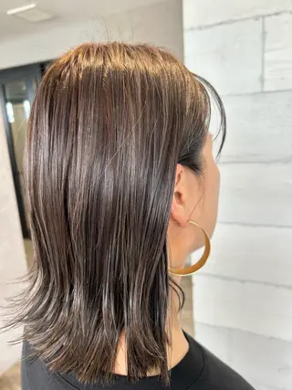 ミディアム 宮原 佳奈のヘアスタイル