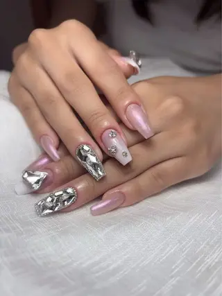ネイル JUJU ネイルサロンのネイルデザイン