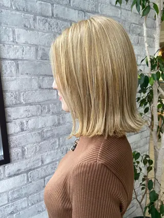 ミディアム カラー Oopsレイヤー 加藤澄都のヘアスタイル