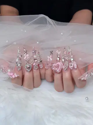 ネイル Julli NailStudioのネイルデザイン