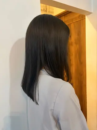 ミディアム カラー loty _nanamiのヘアスタイル