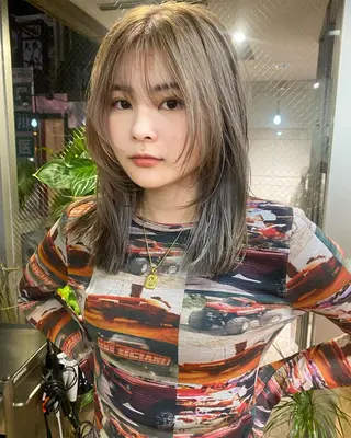 セミロング カラー ヘアアレンジ ウルフカット モデル募集中！ミカのヘアスタイル