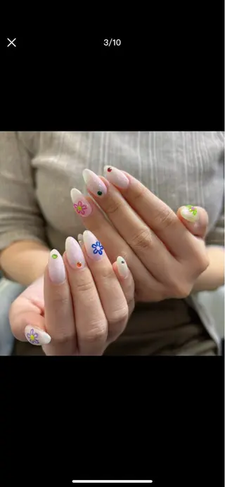 ネイル R Nailのネイルデザイン