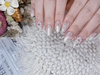 ミディアム カラー ネイル Le’a NailSalonのネイルデザイン