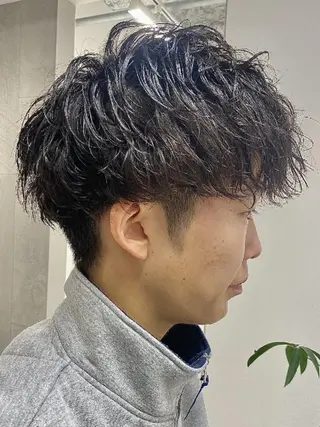 パーマ メンズ ﾒﾝｽﾞ＆ｼｮｰﾄ LEA山村真史のヘアスタイル